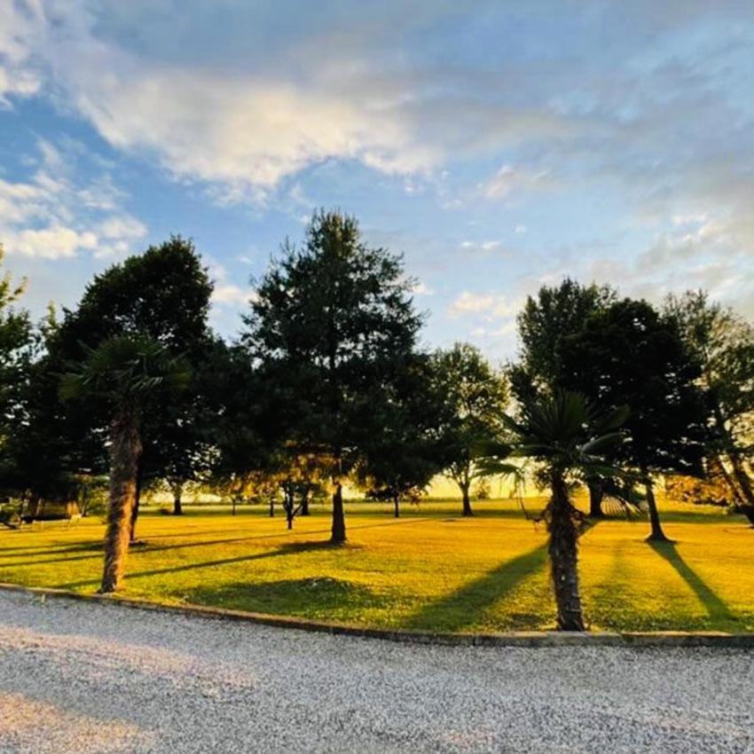 Вилла Agriturismo Le Fornase Кастельнуово-дель-Гарда Экстерьер фото